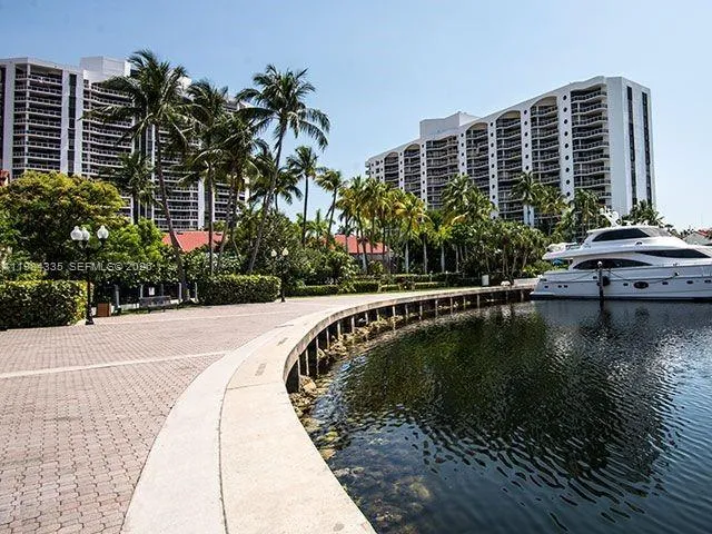 3610 Yacht Club Dr # 1002, Aventura FL 33180