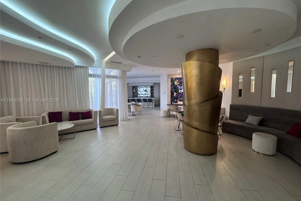 3610 Yacht Club Dr # 1002, Aventura FL 33180