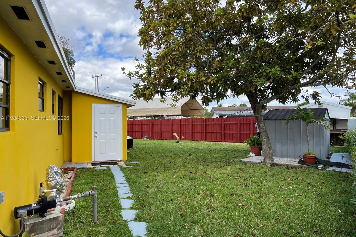 12135 SW 182nd Ter # 12135, Miami FL 33177