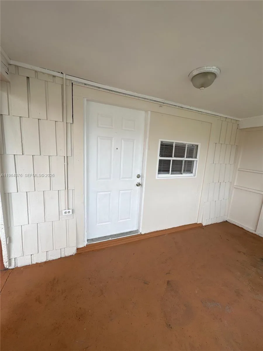 1545 NW 1st St # 1537, Miami FL 33125