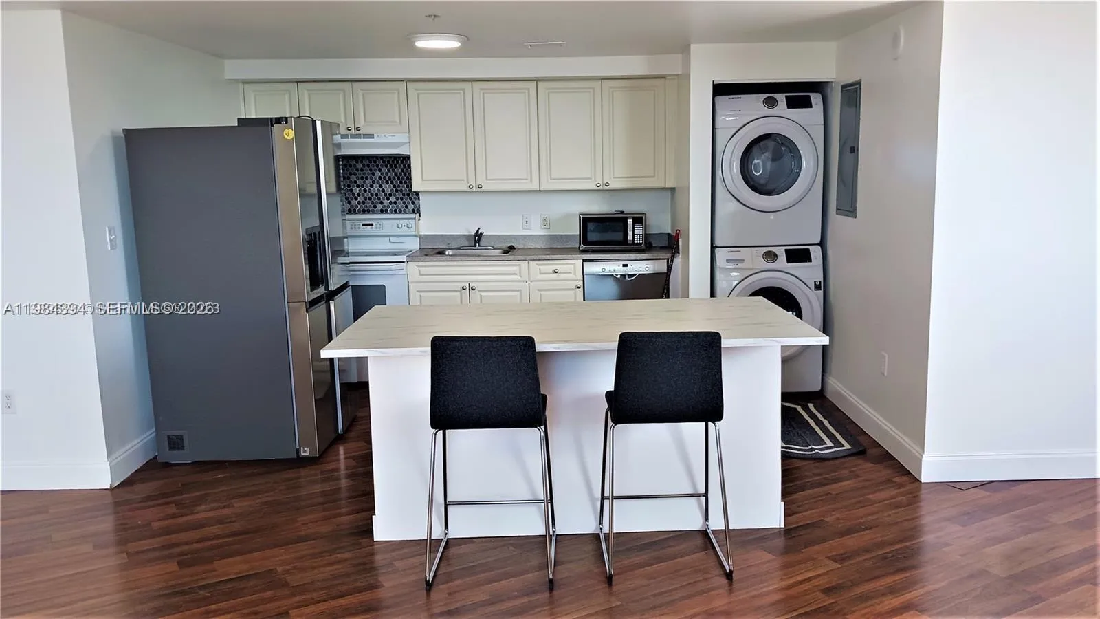 1 Glen Royal Pkwy # 603, Miami FL 33125