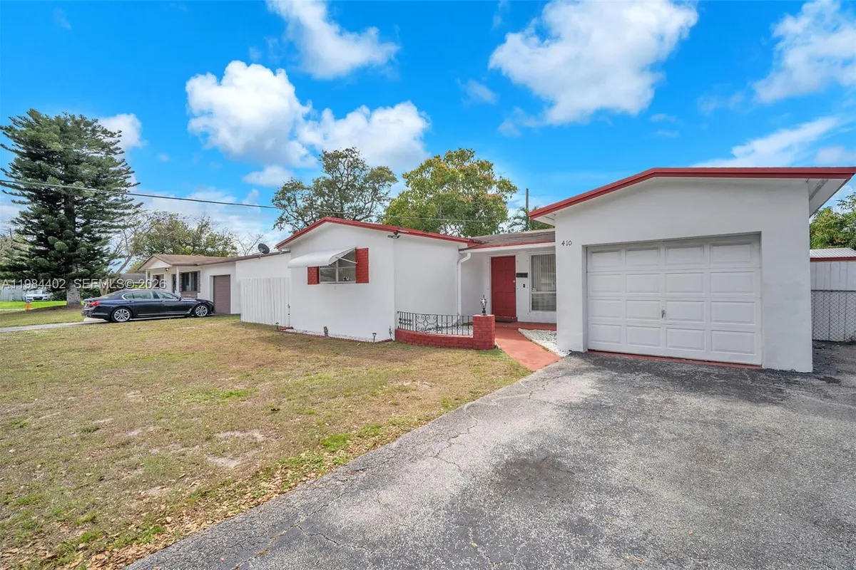 410 SW 71st Ave, Pembroke Pines FL 33023