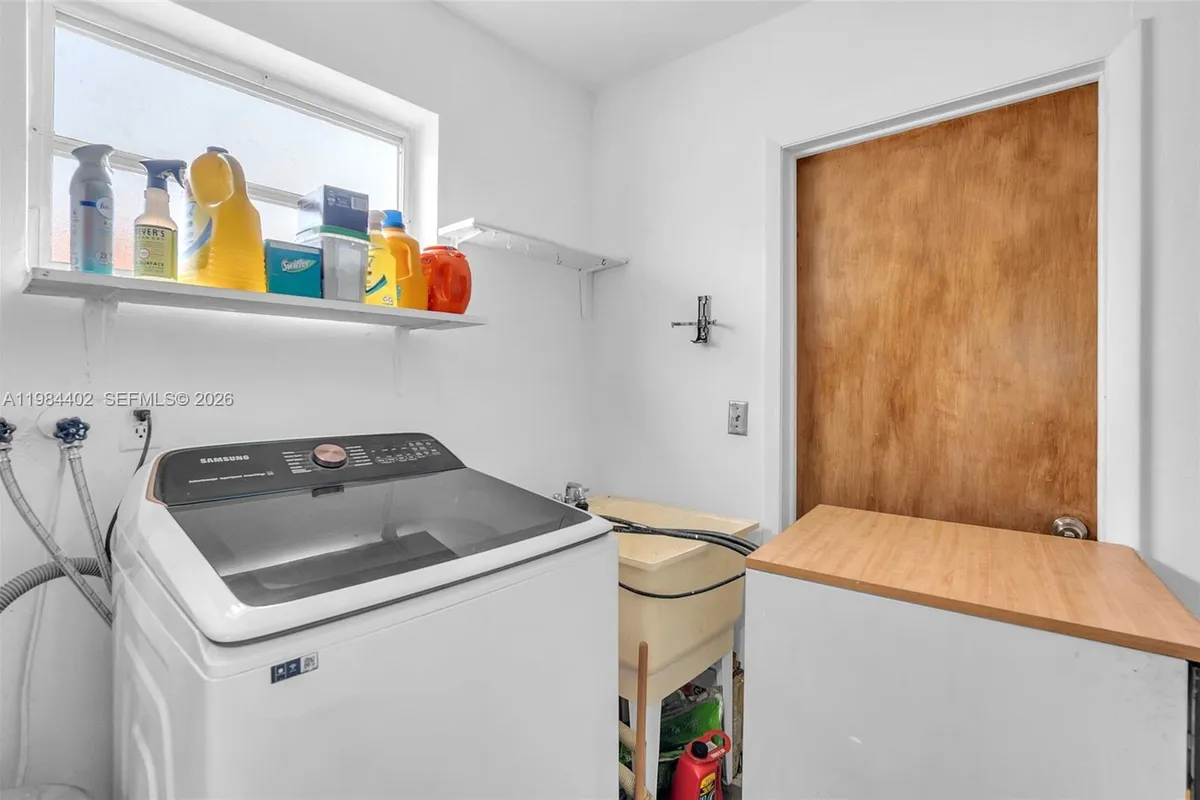 410 SW 71st Ave, Pembroke Pines FL 33023