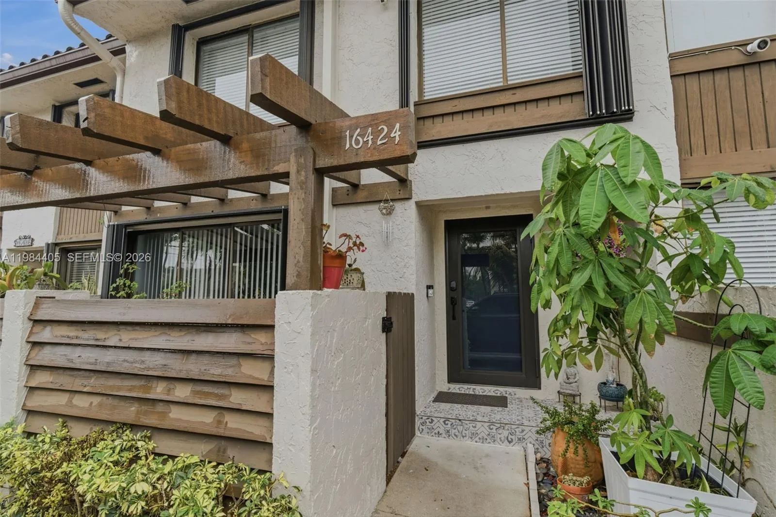 16424 NE 26th Ave # 4, North Miami Beach FL 33160