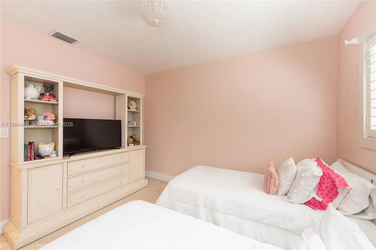 829 Malaga Ave, Coral Gables FL 33134