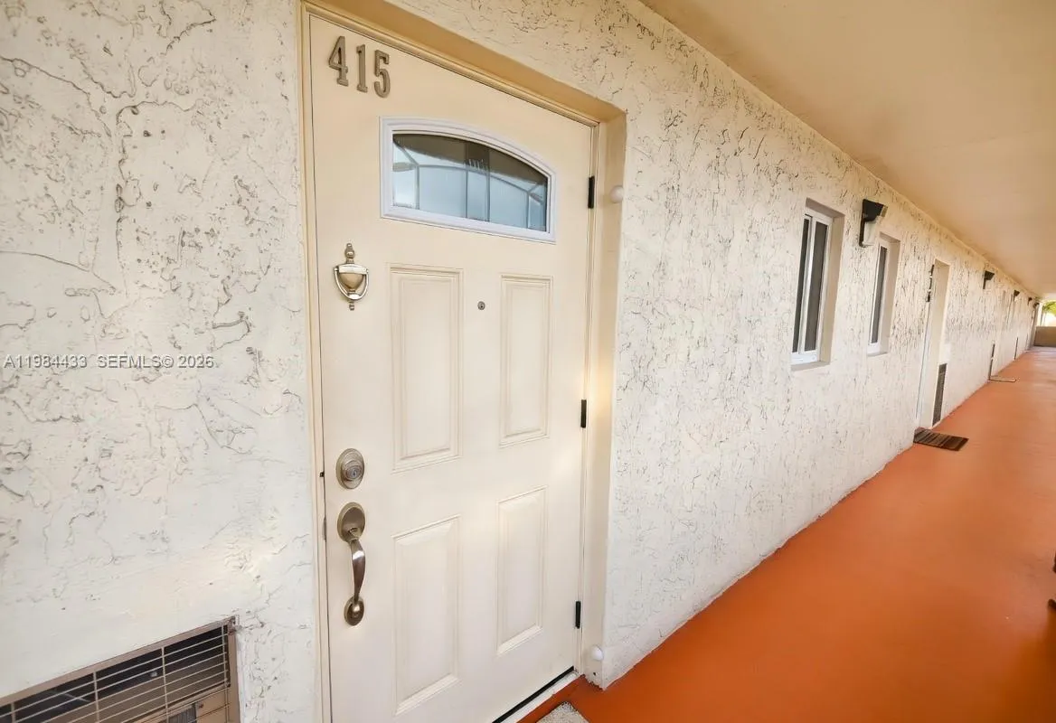 8900 Washington Blvd # 415, Pembroke Pines FL 33025