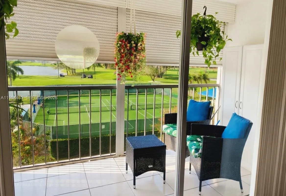 8900 Washington Blvd # 415, Pembroke Pines FL 33025