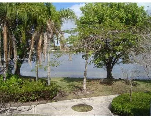 9999 Summerbreeze Dr # 218, Sunrise FL 33322