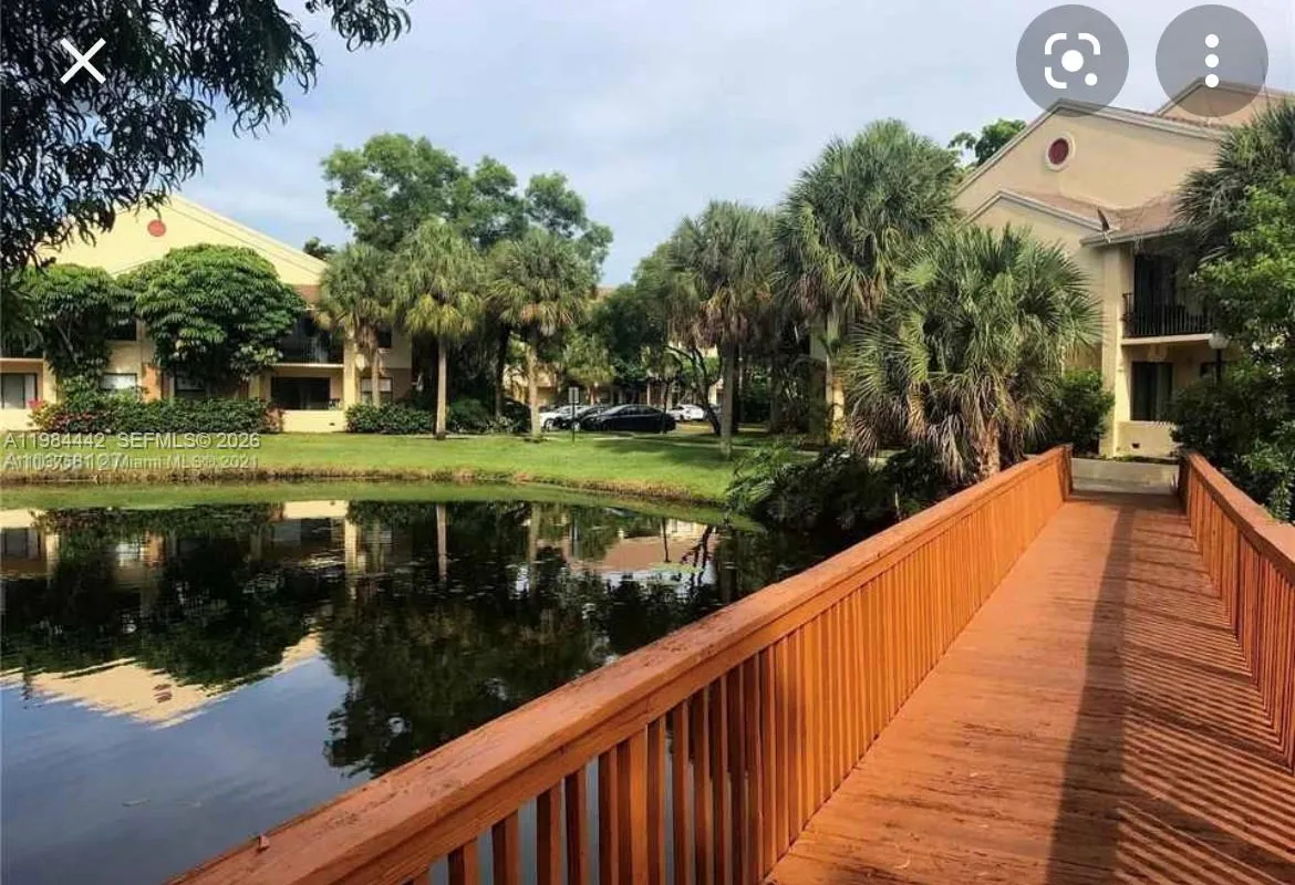 9999 Summerbreeze Dr # 218, Sunrise FL 33322