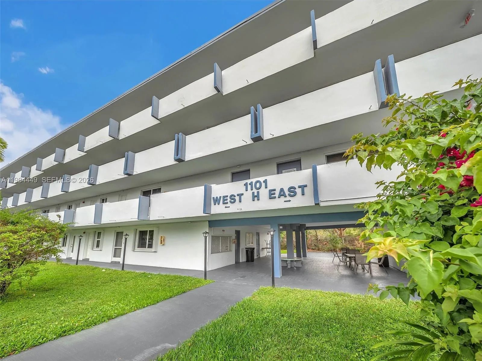 1101 NE 191st St # 307, Miami FL 33179