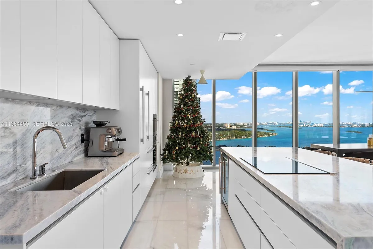 700 NE 26th Ter # 3401, Miami FL 33137