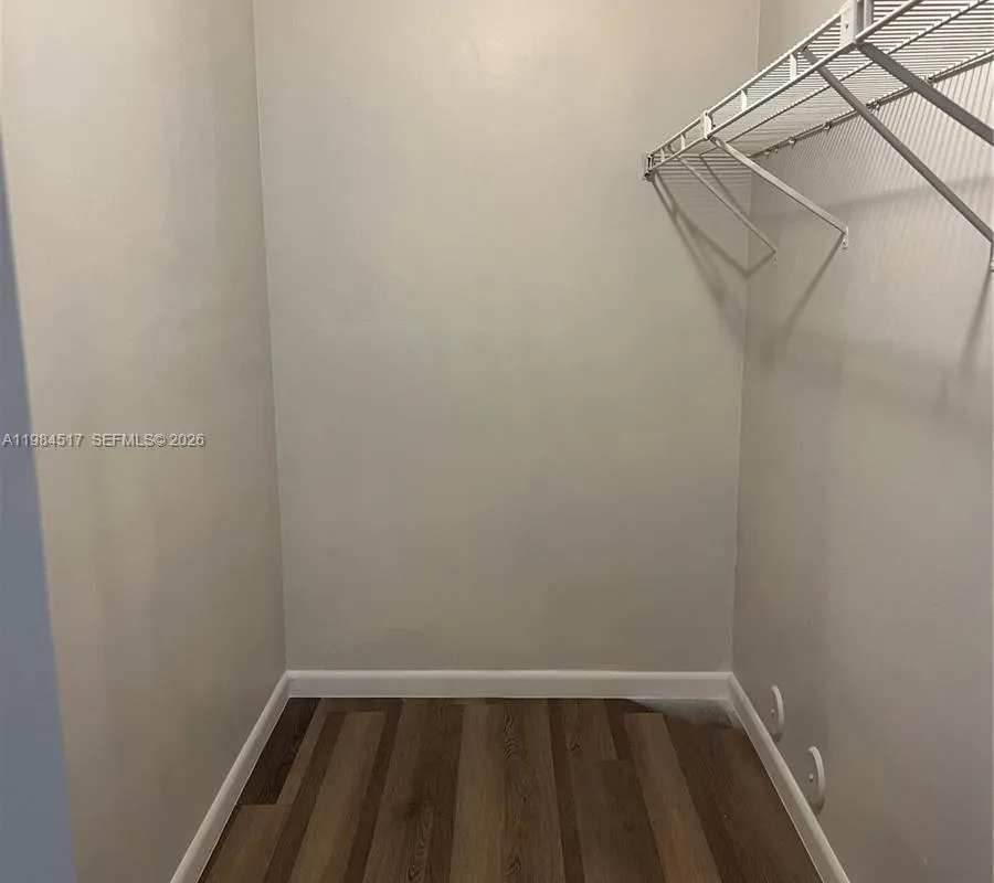 3001 N Oakland Forest Dr # 104, Oakland Park FL 33309