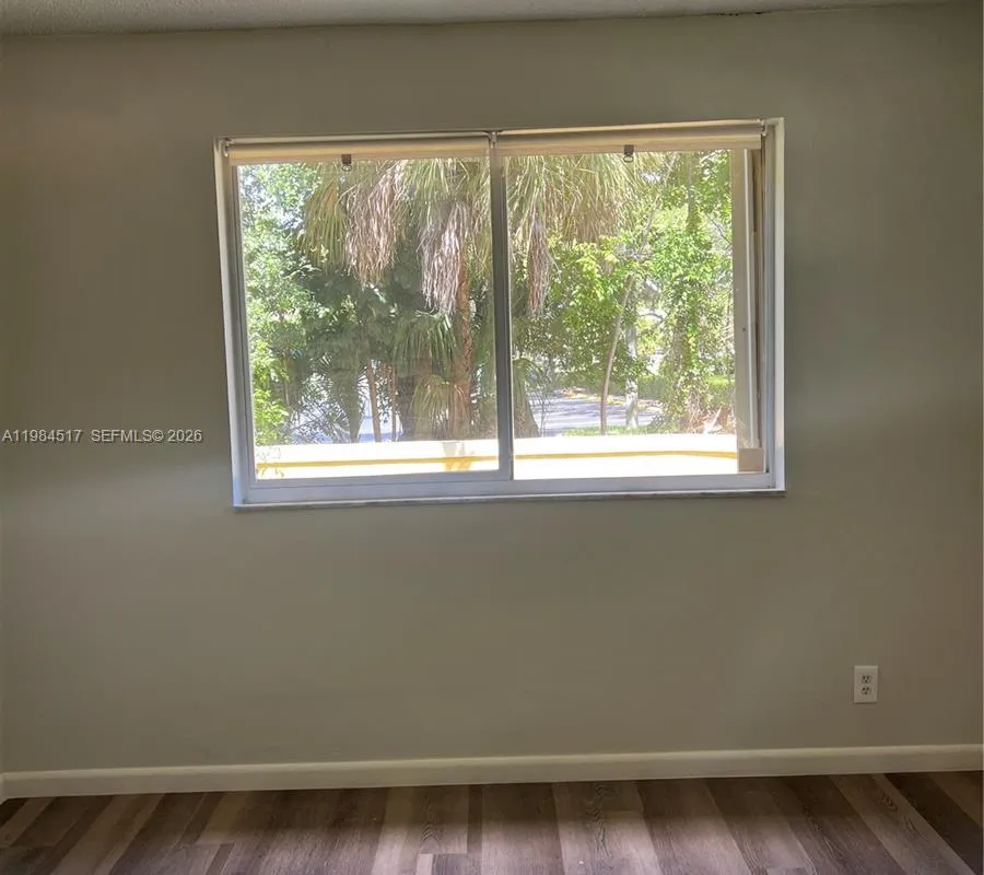 3001 N Oakland Forest Dr # 104, Oakland Park FL 33309