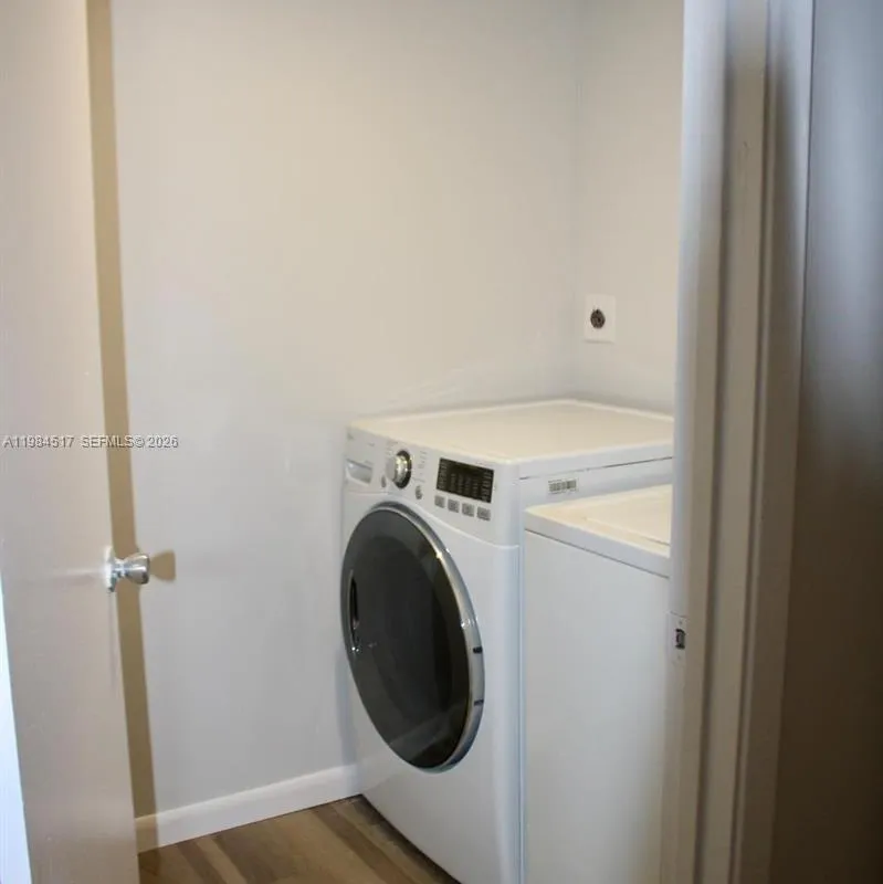 3001 N Oakland Forest Dr # 104, Oakland Park FL 33309