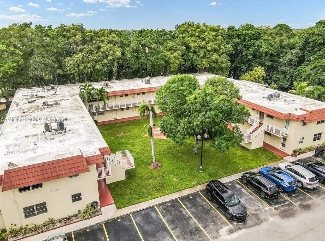 14901 SW 4th St # 14A, Pembroke Pines FL 33027