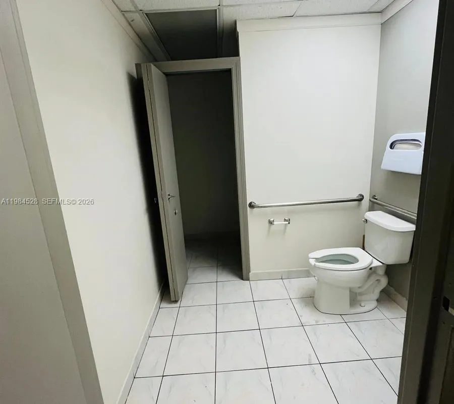 6101 W Atlantic Blvd # 104, Margate FL 33063