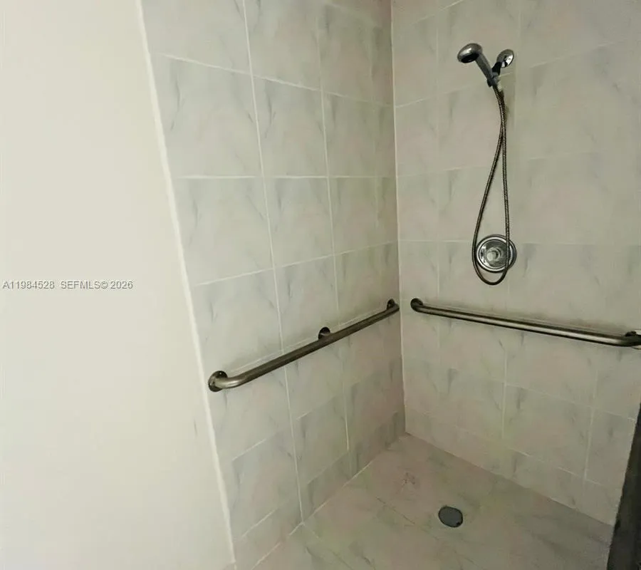 6101 W Atlantic Blvd # 104, Margate FL 33063