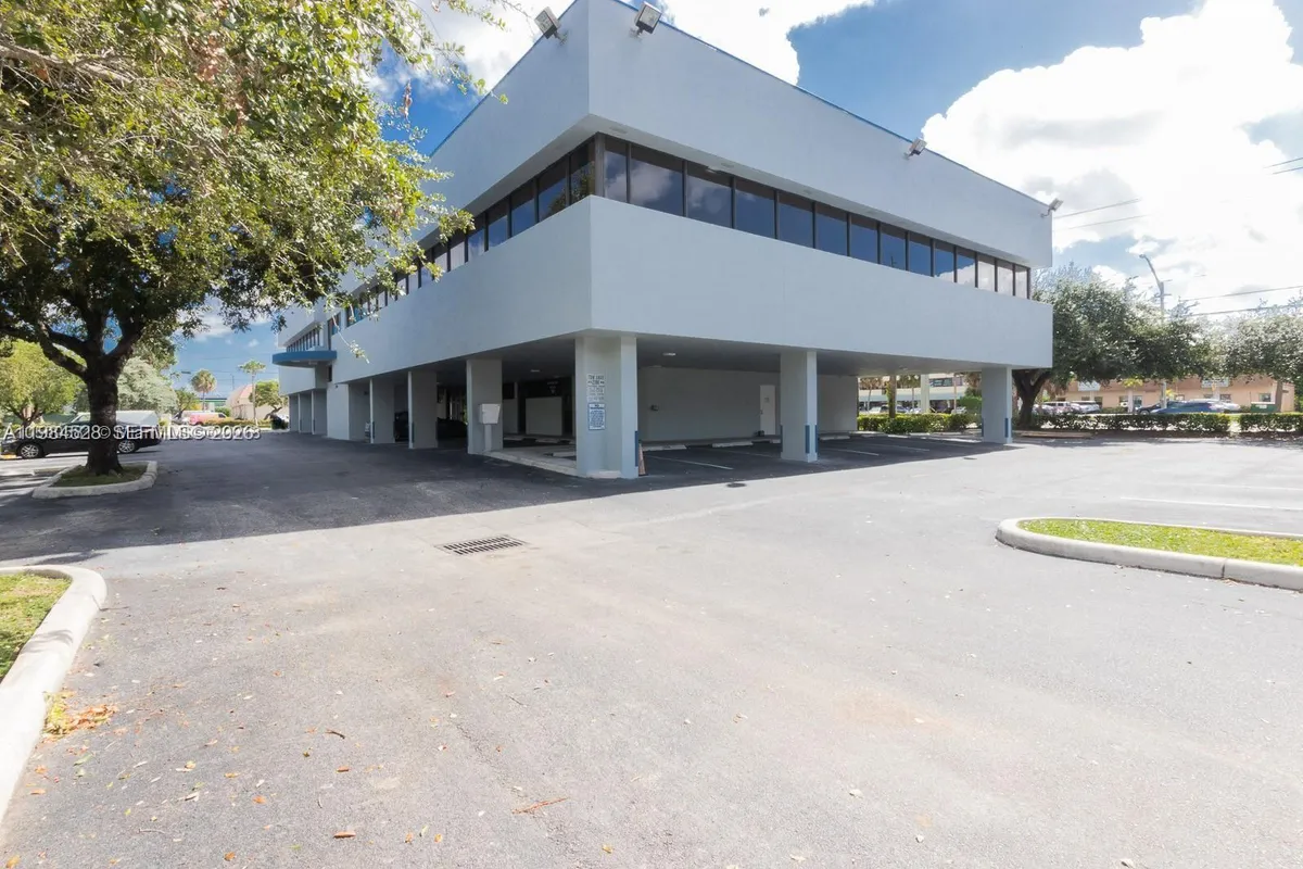 6101 W Atlantic Blvd # 104, Margate FL 33063