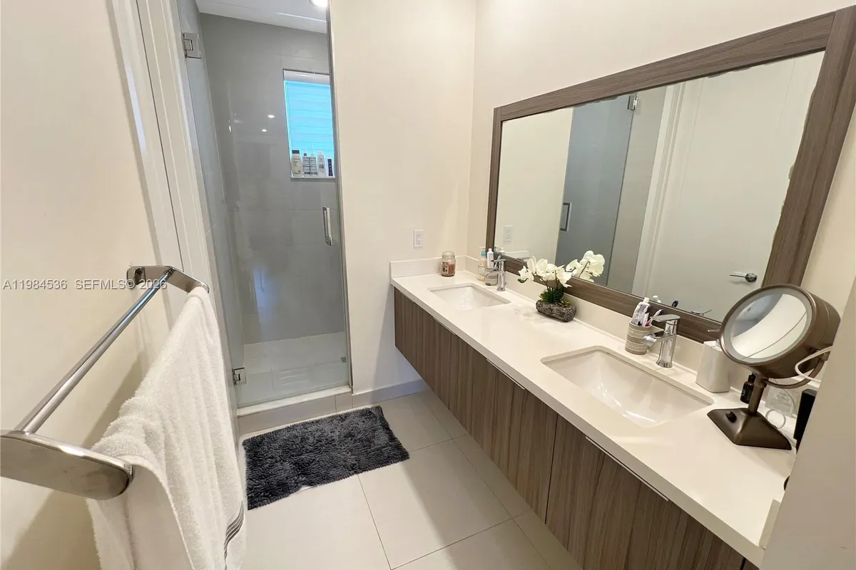 6416 NW 102nd Ct # 304, Doral FL 33178