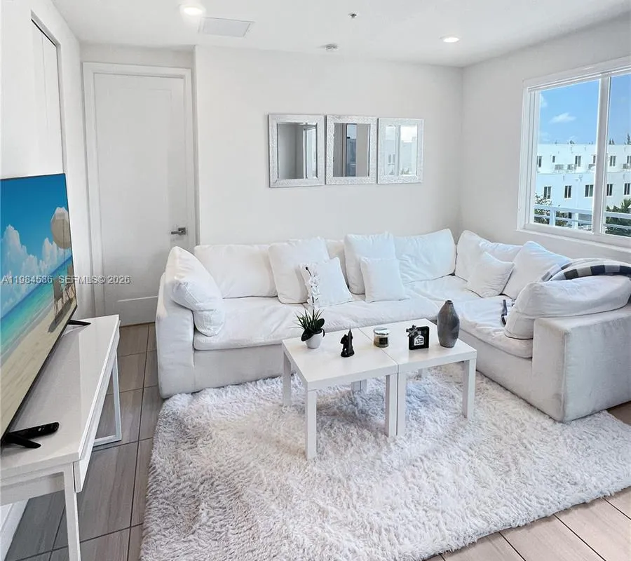 6416 NW 102nd Ct # 304, Doral FL 33178