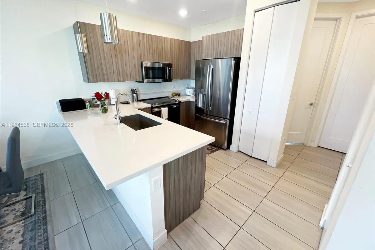 6416 NW 102nd Ct # 304, Doral FL 33178