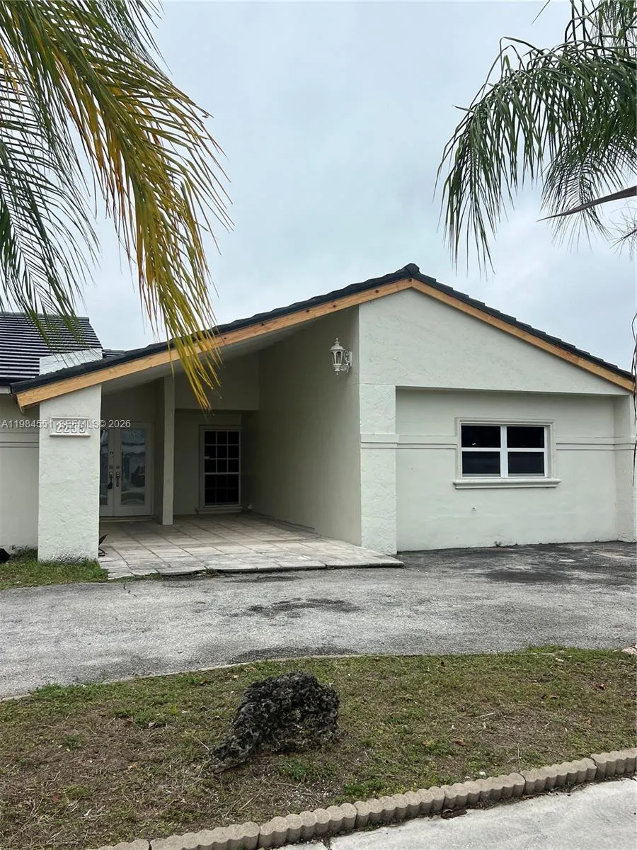 2235 SW 131st Ct, Miami FL 33175