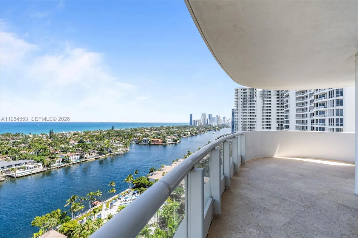 21200 Point Pl # 1901, Aventura FL 33180