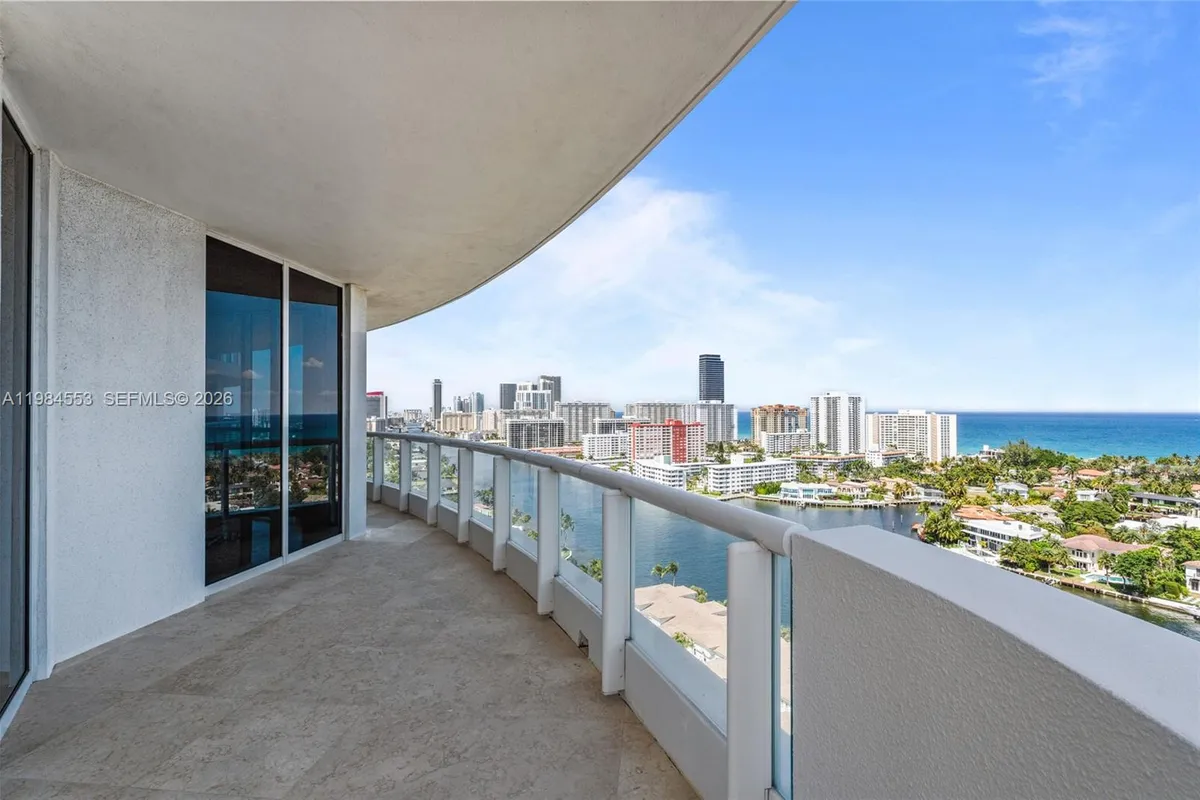 21200 Point Pl # 1901, Aventura FL 33180