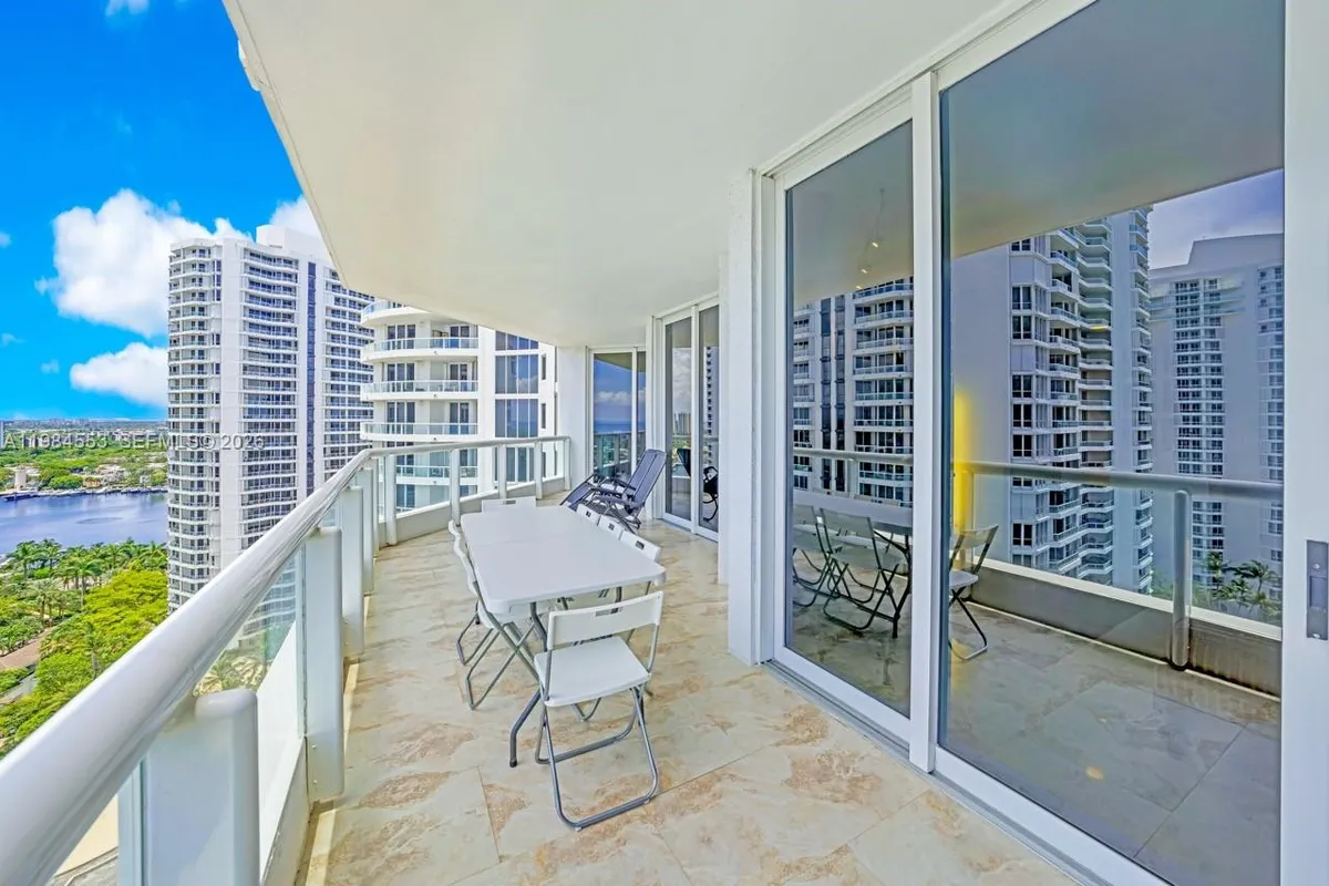 21200 Point Pl # 1901, Aventura FL 33180