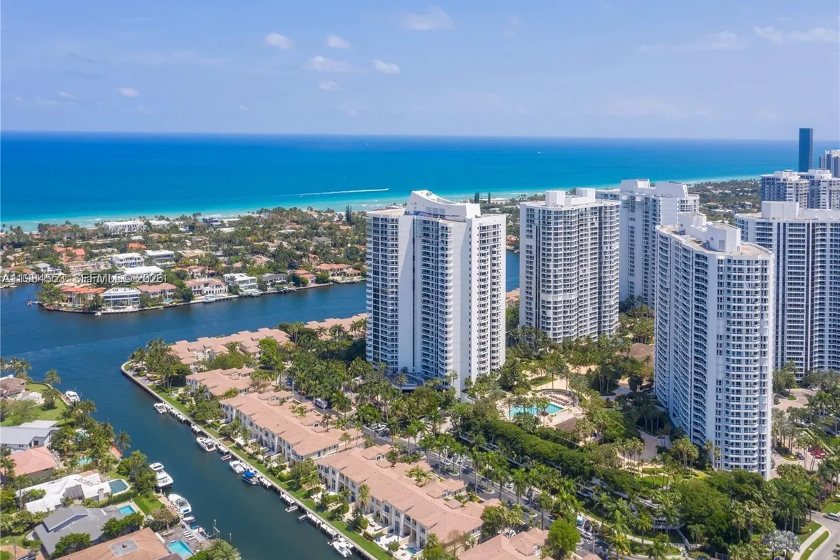 21200 Point Pl # 1901, Aventura FL 33180