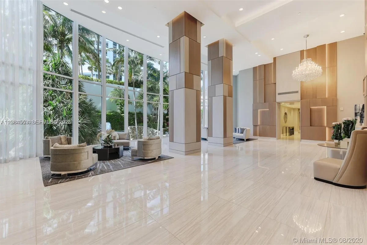 21200 Point Pl # 1901, Aventura FL 33180