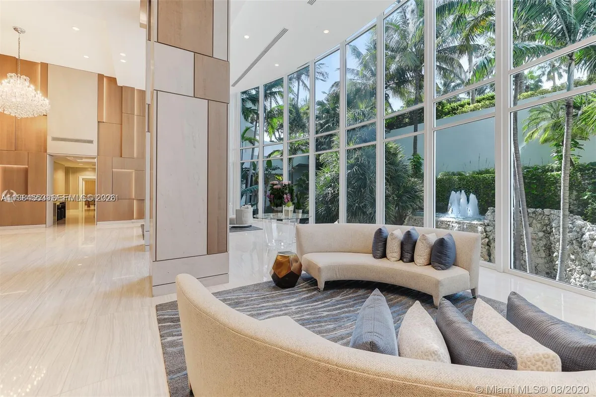 21200 Point Pl # 1901, Aventura FL 33180