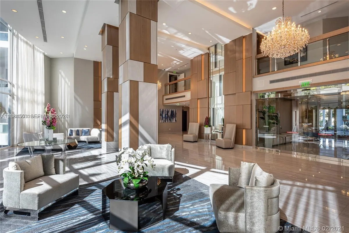 21200 Point Pl # 1901, Aventura FL 33180