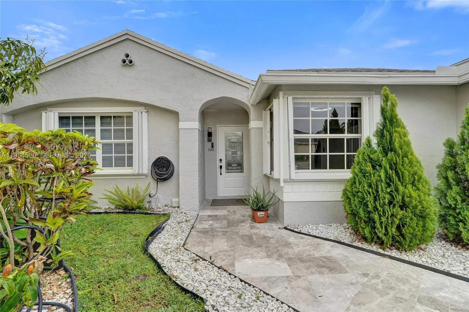 11761 NW 12th St, Pembroke Pines FL 33026