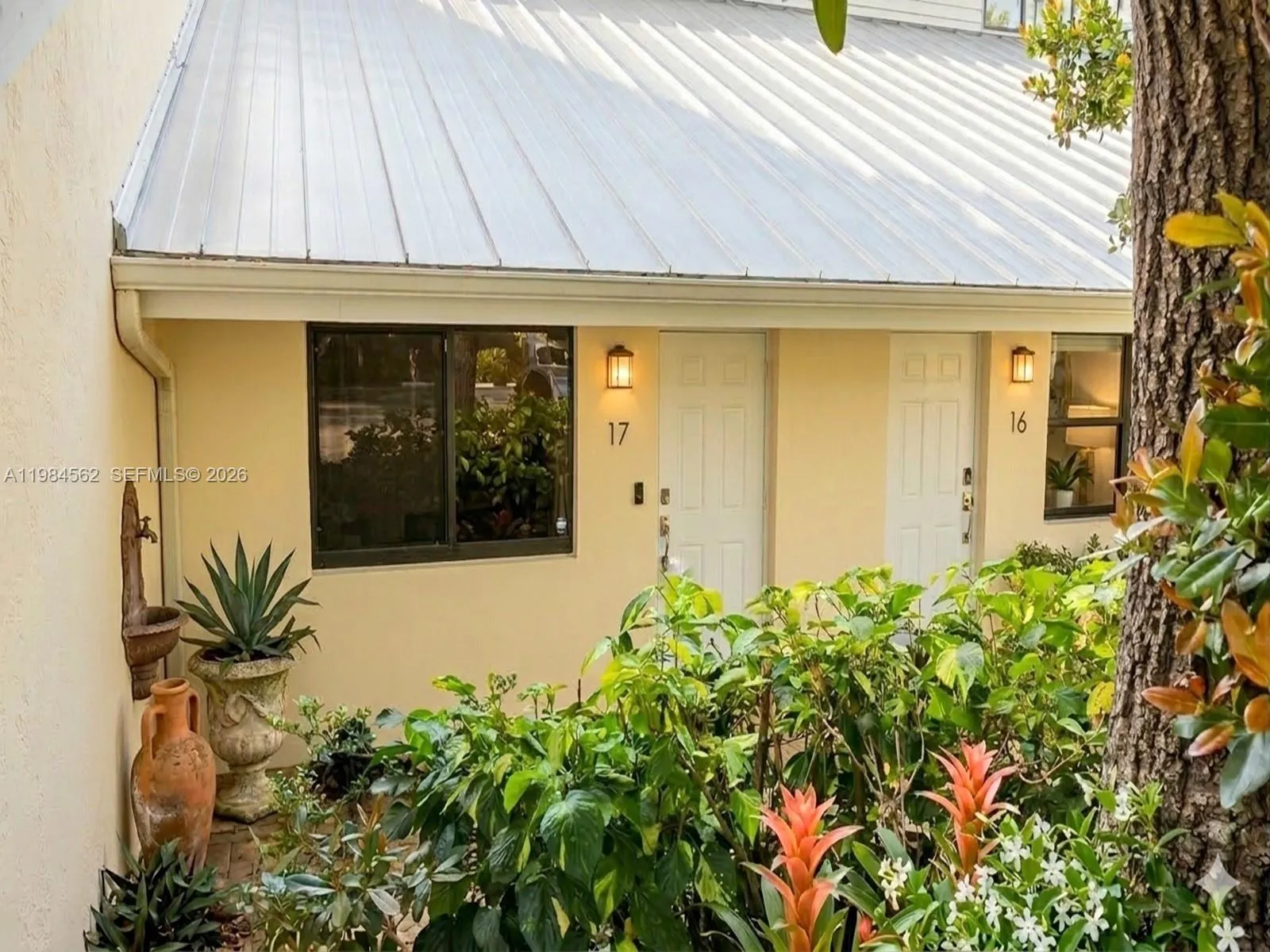 1455 Holly Heights Dr # 17, Fort Lauderdale FL 33304