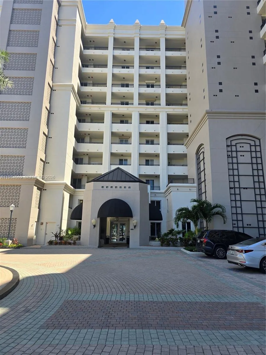 2880 NE 14th St Cswy # 311, Pompano Beach FL 33062