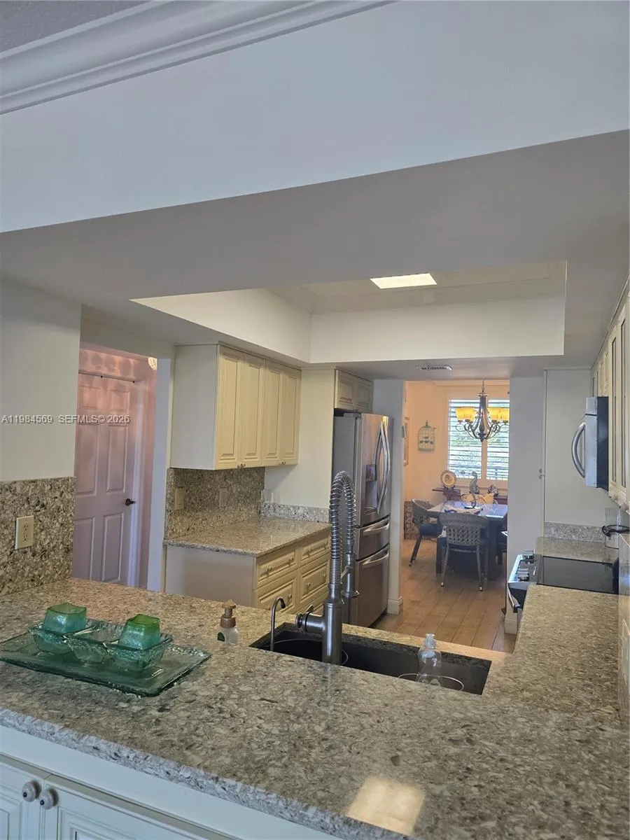 2880 NE 14th St Cswy # 311, Pompano Beach FL 33062