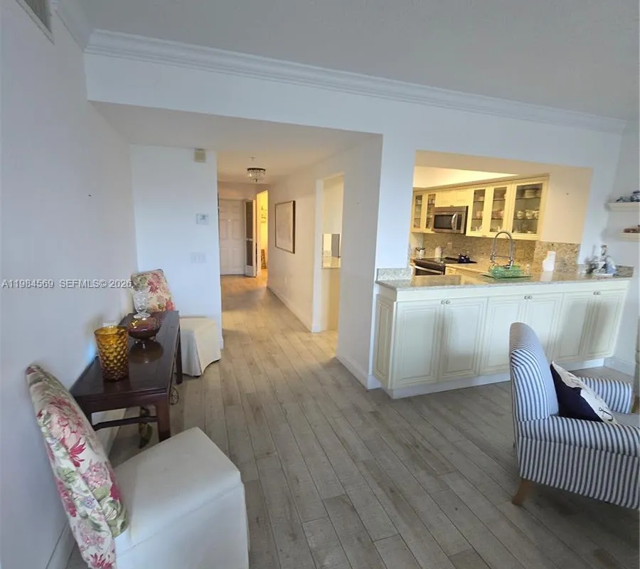 2880 NE 14th St Cswy # 311, Pompano Beach FL 33062