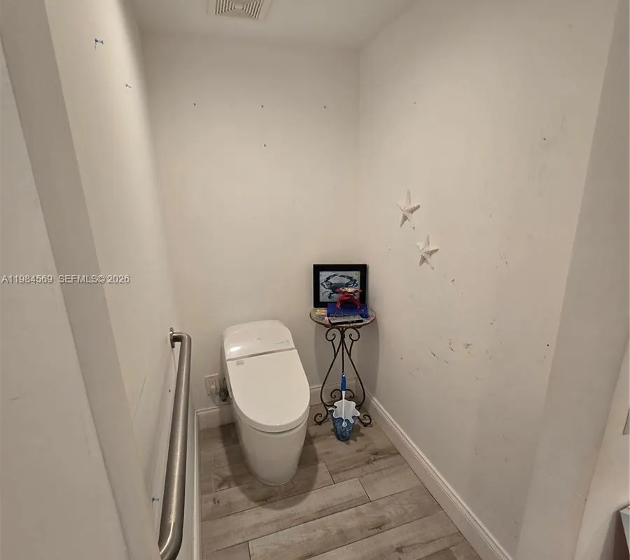 2880 NE 14th St Cswy # 311, Pompano Beach FL 33062