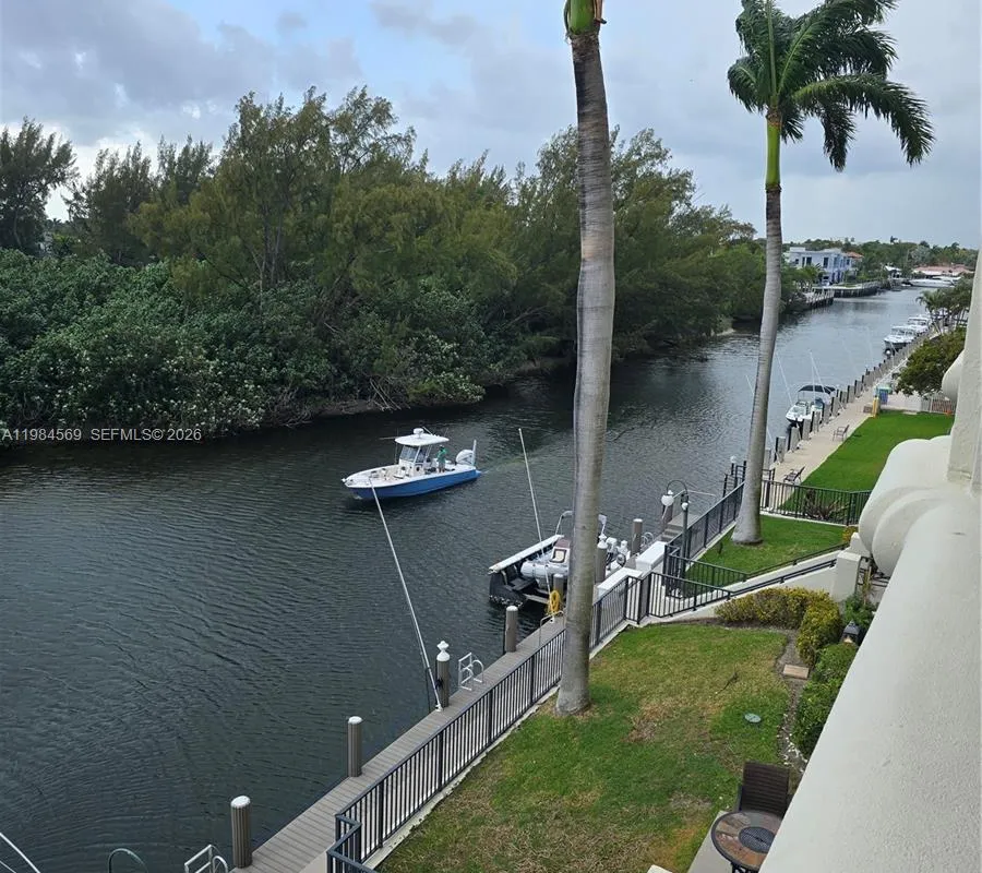 2880 NE 14th St Cswy # 311, Pompano Beach FL 33062