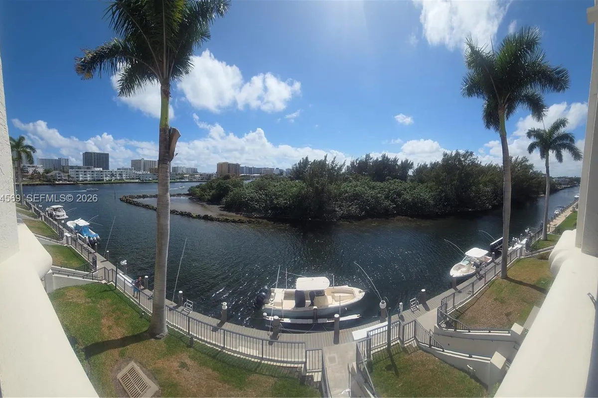 2880 NE 14th St Cswy # 311, Pompano Beach FL 33062