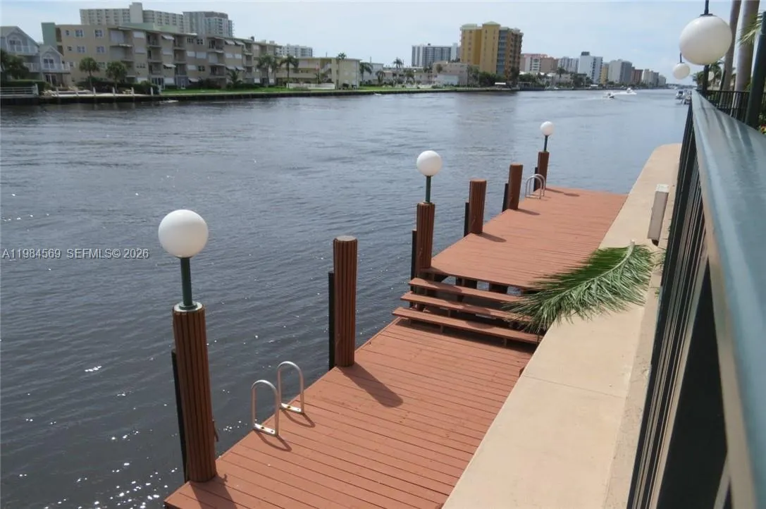 2880 NE 14th St Cswy # 311, Pompano Beach FL 33062