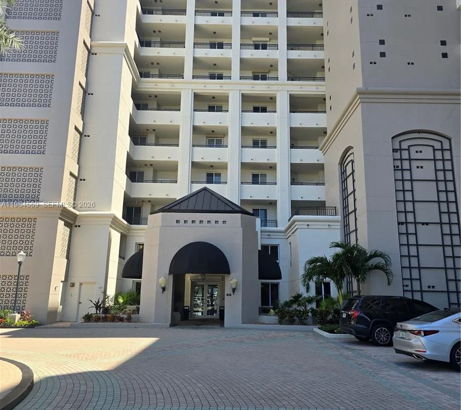 2880 NE 14th St Cswy # 311, Pompano Beach FL 33062