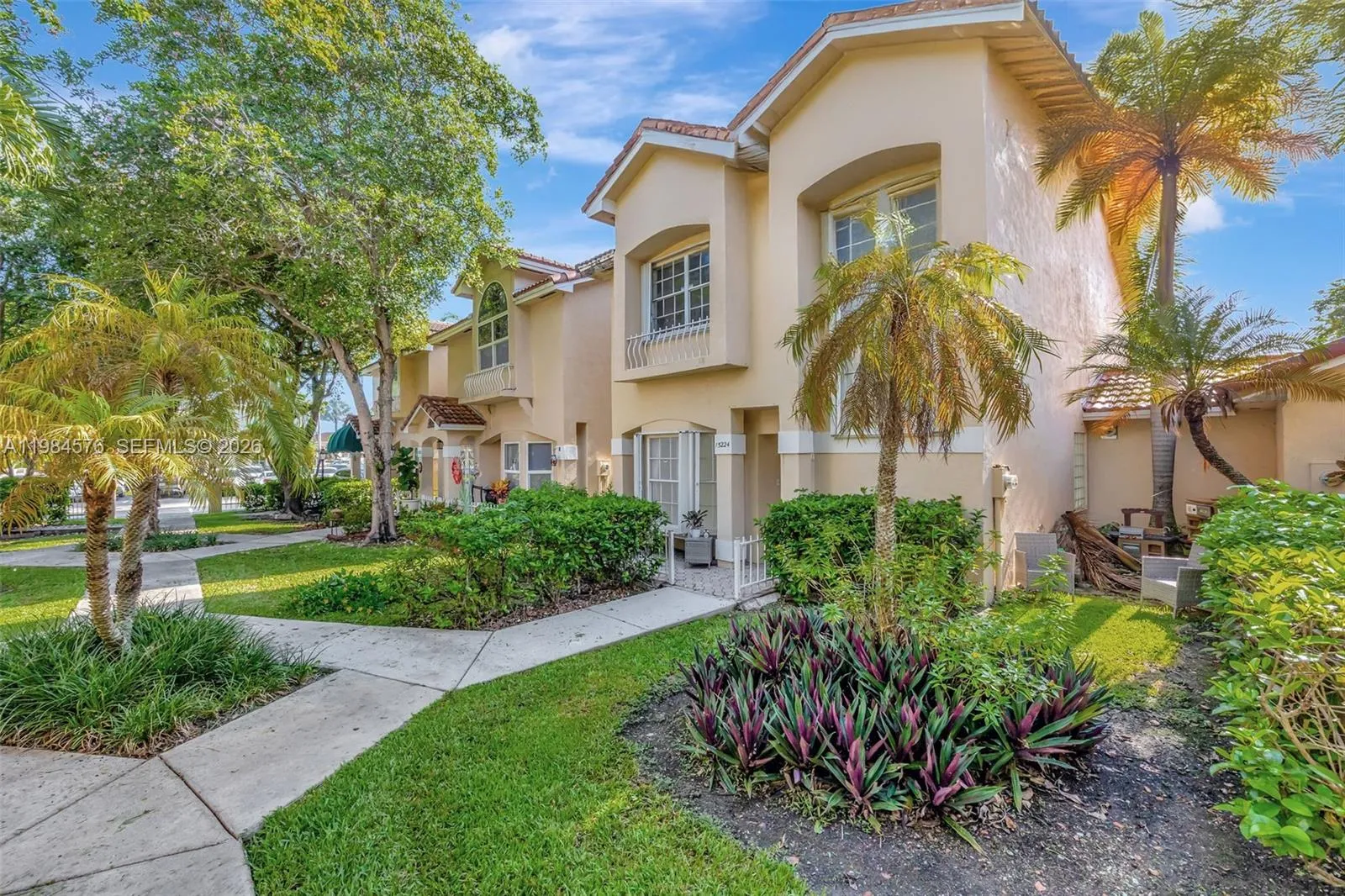 15224 SW 111th St, Miami FL 33196