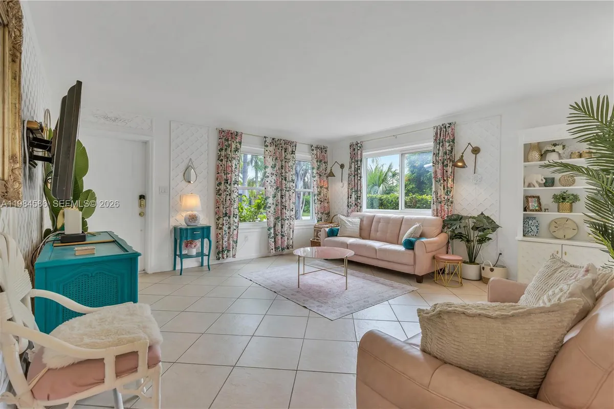 1539 Funston St, Hollywood FL 33020