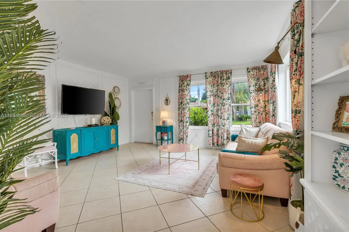 1539 Funston St, Hollywood FL 33020