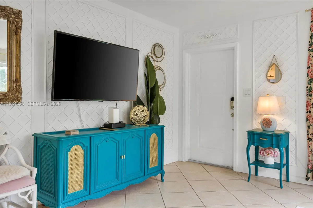 1539 Funston St, Hollywood FL 33020