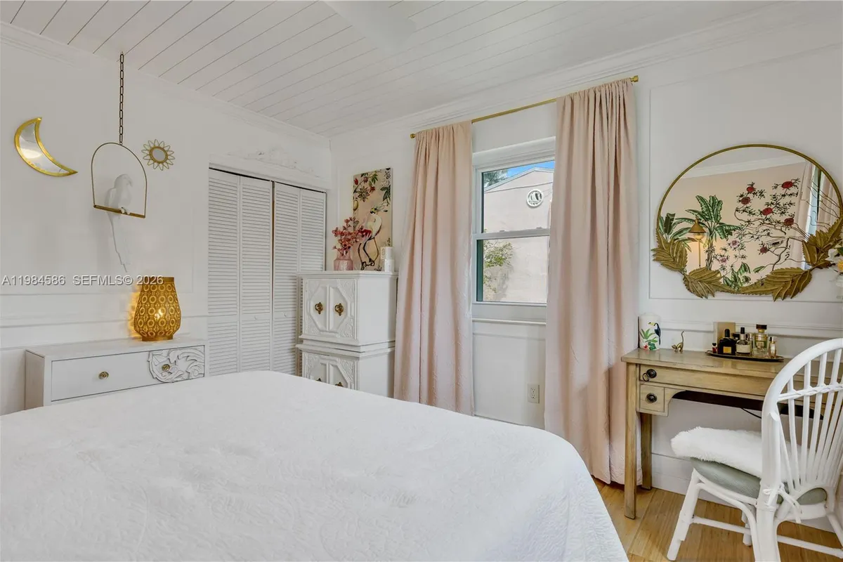 1539 Funston St, Hollywood FL 33020