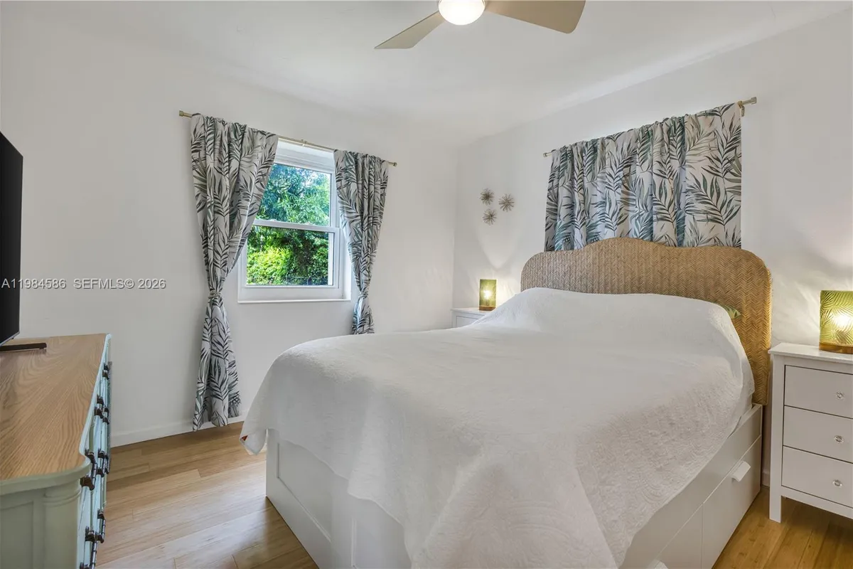 1539 Funston St, Hollywood FL 33020