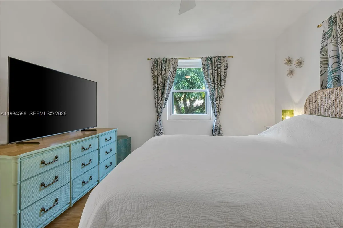 1539 Funston St, Hollywood FL 33020